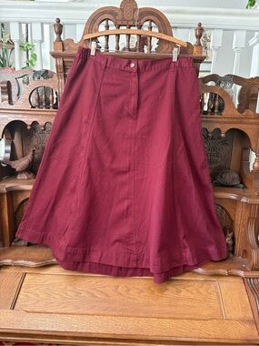 Women’s A-Line Midi Skirt in Burgundy